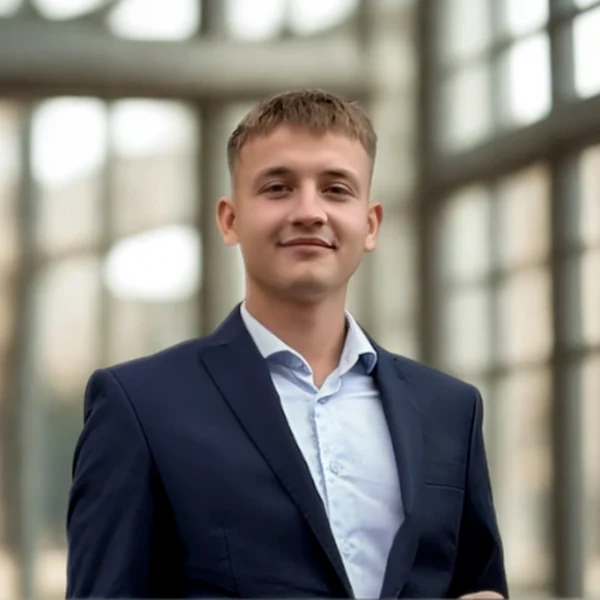 Mateusz Jarzebski 600x600